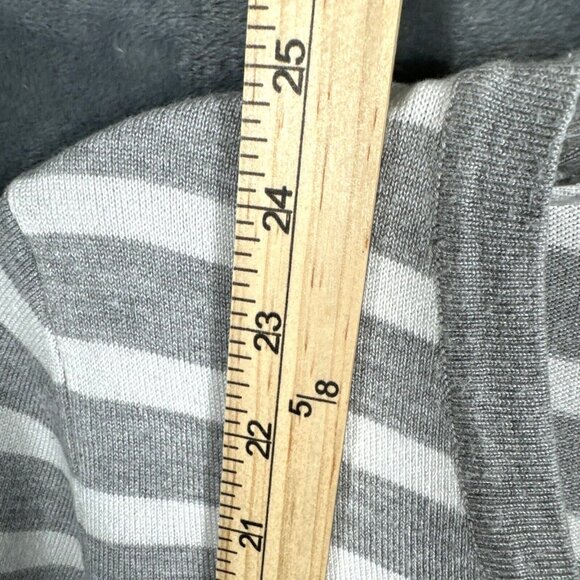 Pina Rossi Woman’s Top Gray And White Striped Lace Upfront Side Slits Medium - Picture 8 of 12